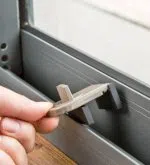 Locksmith Key Store Louisville, KY 502-383-3640 - broken-key-extraction